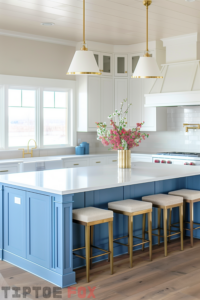 White Kitchen Ideas With Gold Hardware for a Clean & Sophisticated Look ...